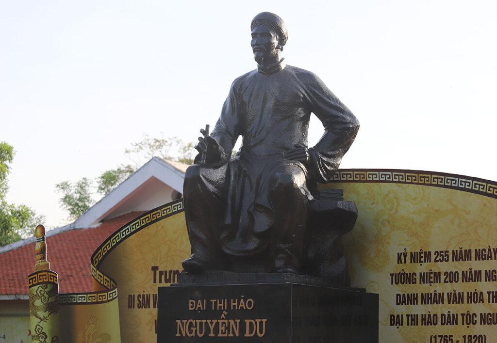 Thi hào Nguyễn Du