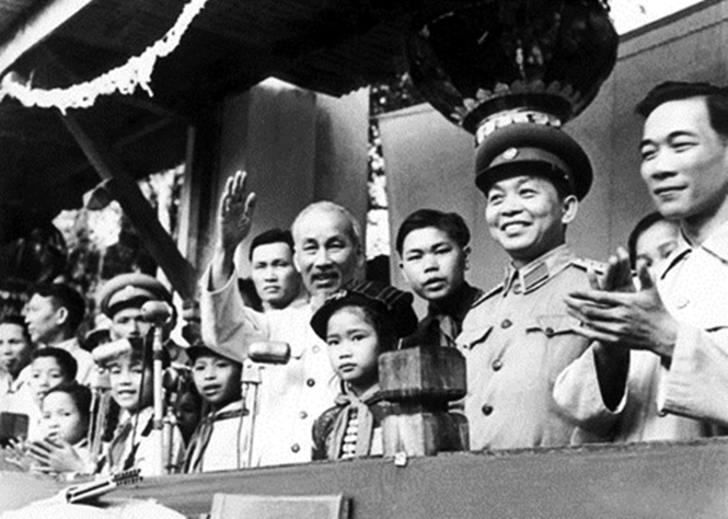 Phim tài liệu: Những chặng đường lịch sử