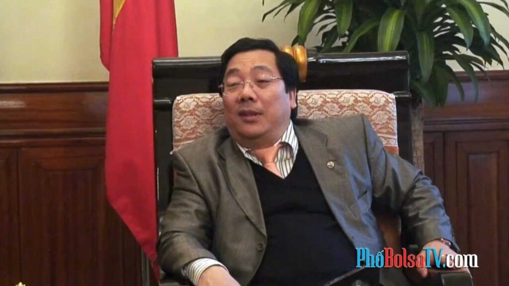 Thứ trưởng Bộ Ngoại Giao Việt Nam Nguyễn Thanh Sơn tại quận Cam